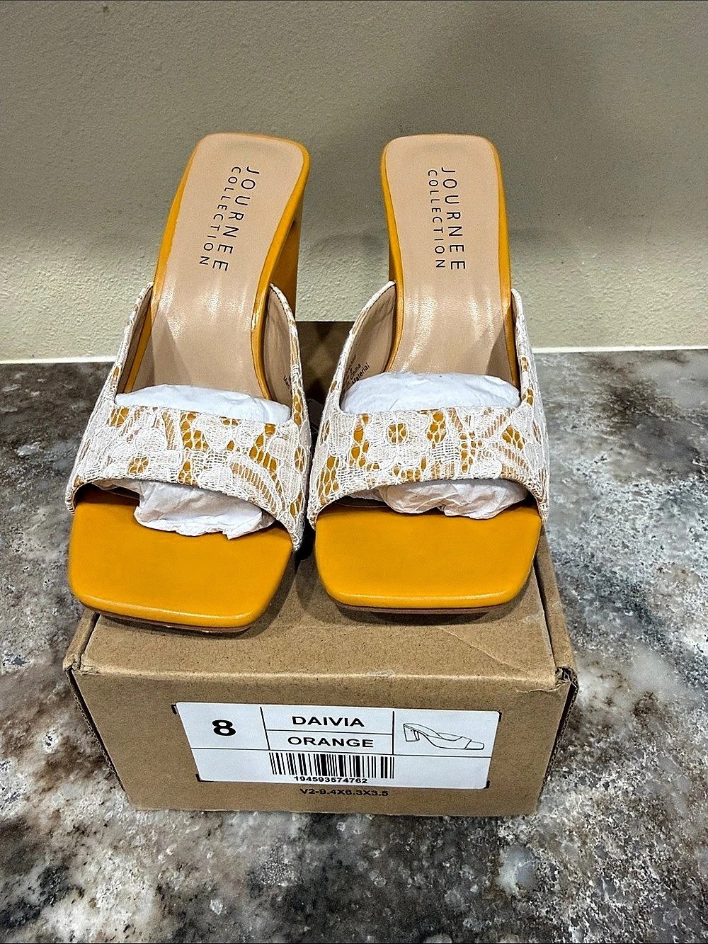 Journee Collection Davia Floral Lace Heels in Orange & White US 8 Like New